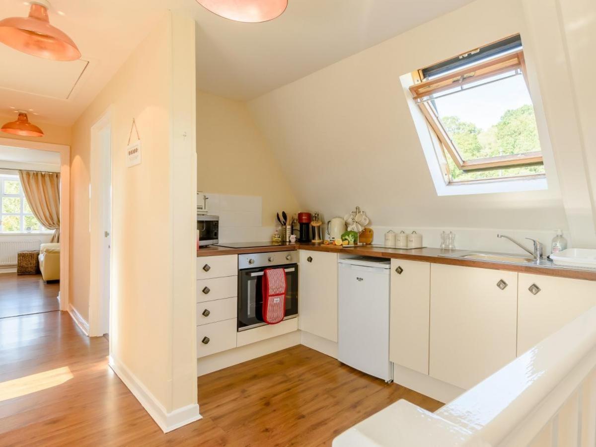 Waters Edge Apartment Ystradgynlais Esterno foto